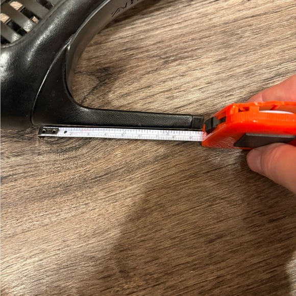 Zara Women's Black Pointed Heels Size 38 Like New - Picture 6 of 8